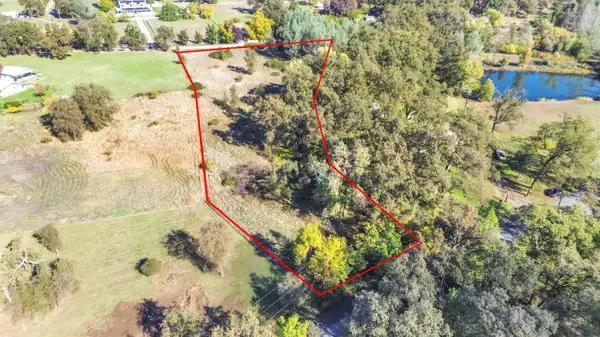 10185 Valley Drive, Rough and Ready, CA 95975