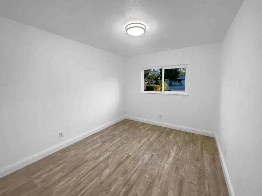 1109 Frienza Avenue, Sacramento, CA 95815 - Image #3