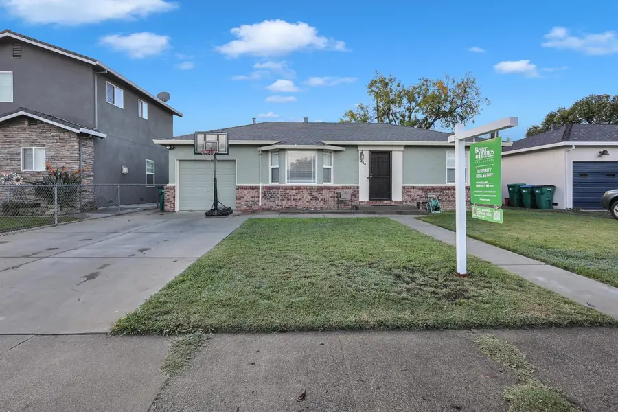 444 E Downs Street, Stockton, CA 95204 - Image #2