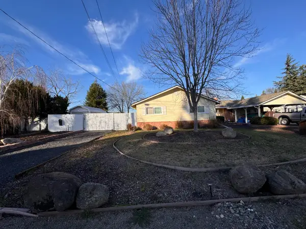 10901 Dixon Road, Oakdale, CA 95361