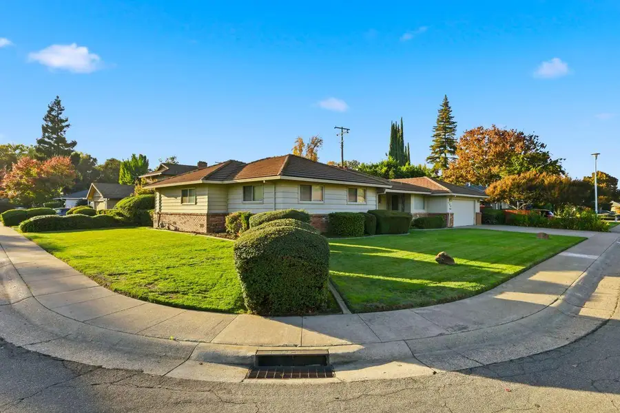 655 Piedmont Drive, Sacramento, CA 95822 - Image #2