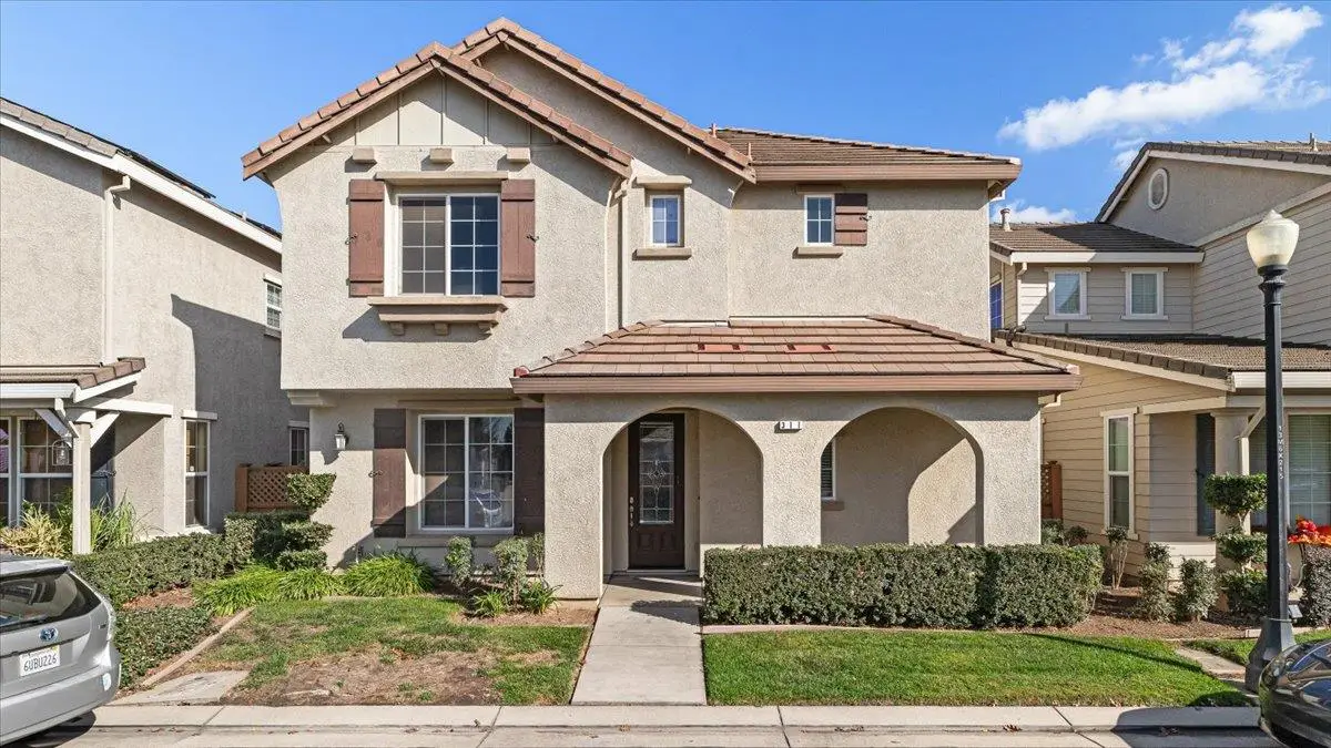 311 Carriage Lane, Oakdale, CA 95361 - Image #1