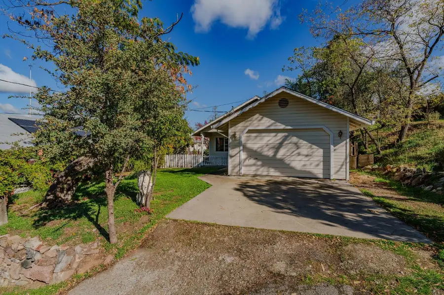 8226 Old School Way, Mokelumne Hill, CA 95245 - Image #3