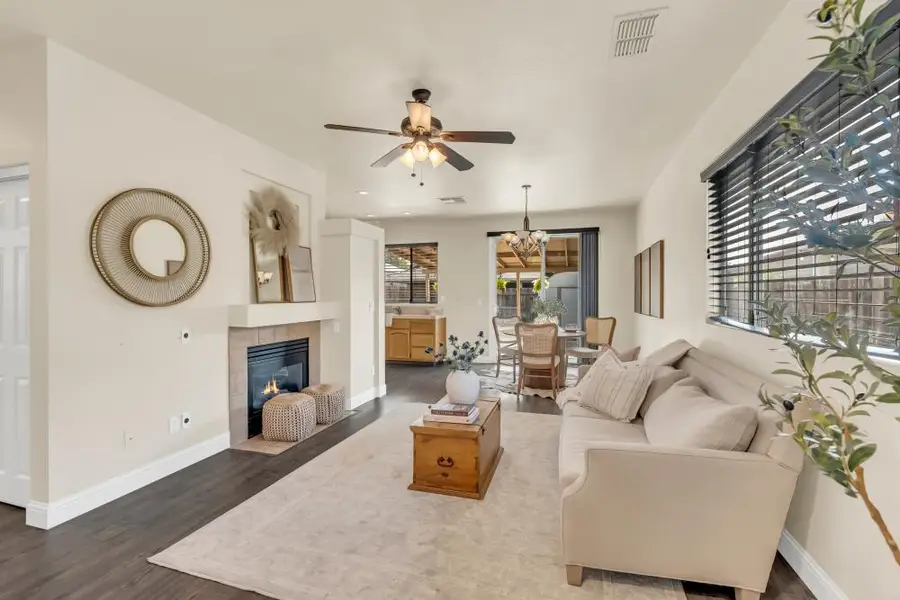 924 Cobden Court, Galt, CA 95632 - Image #3