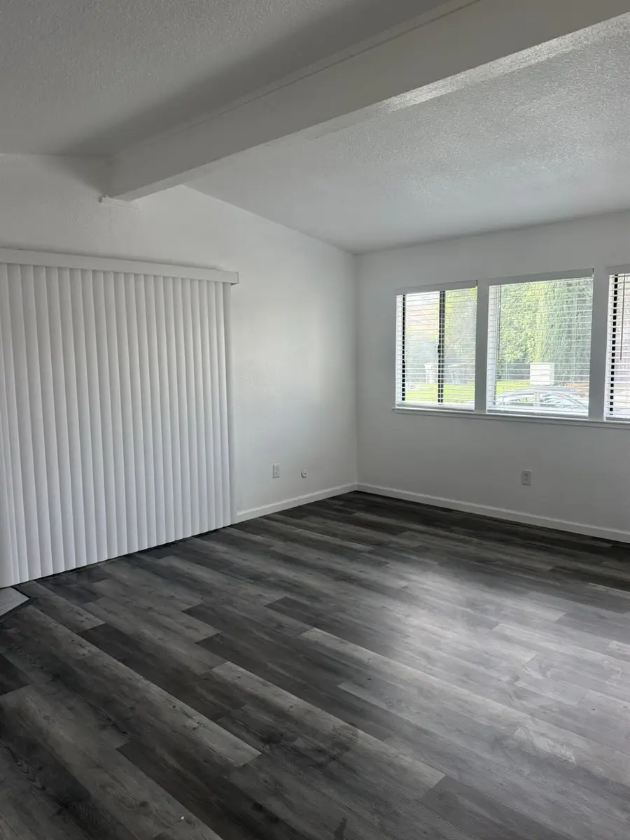 6941 Wagon Wheel Way, Sacramento, CA 95828 - Image #3