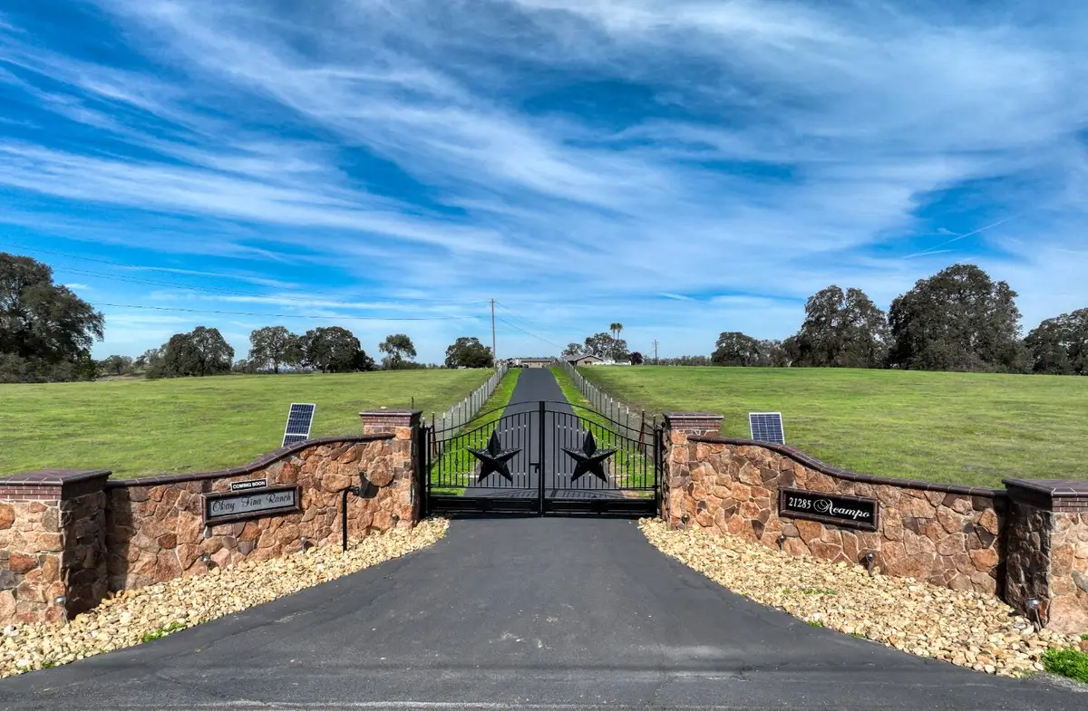 21285 E Acampo Rd, Clements, CA 95227 - Image #1