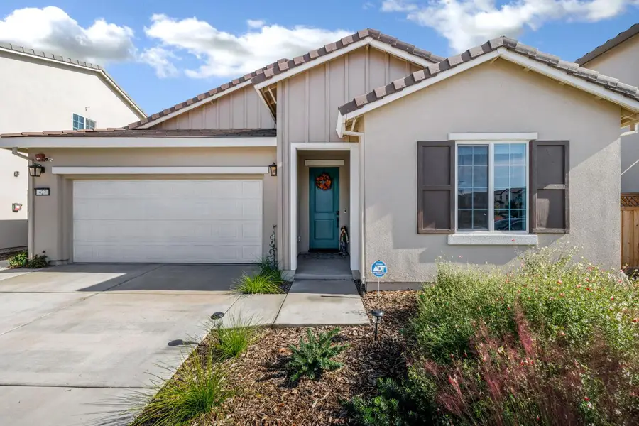 427 Fallen Leaf Street, West Sacramento, CA 95605 - Image #2