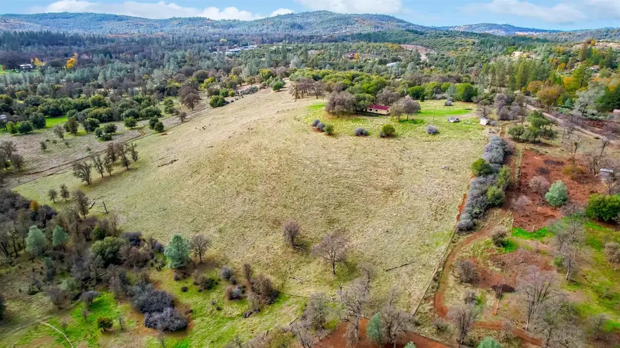 9428 Thomas Way, Oregon House, CA 95962 - Image #2