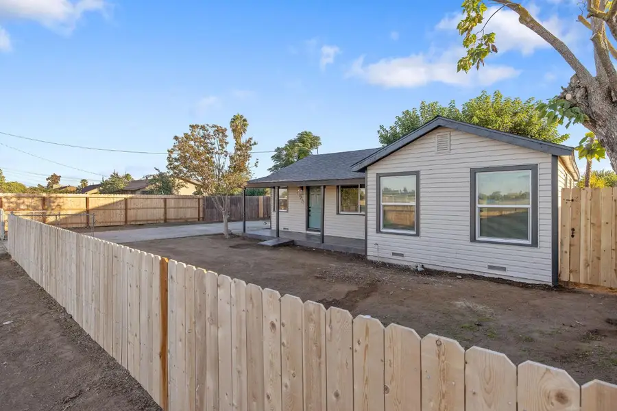 4722 E Florence Avenue, Fresno, CA 93726 - Image #2