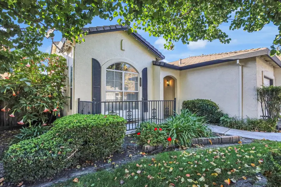 10098 Creek Trail Circle, Stockton, CA 95209 - Image #2