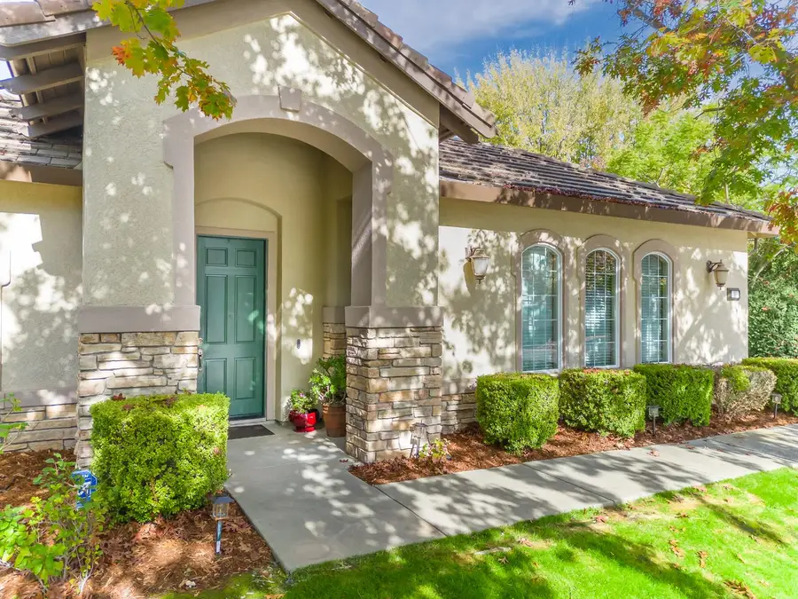 11 Ost Place, Sacramento, CA 95835 - Image #2