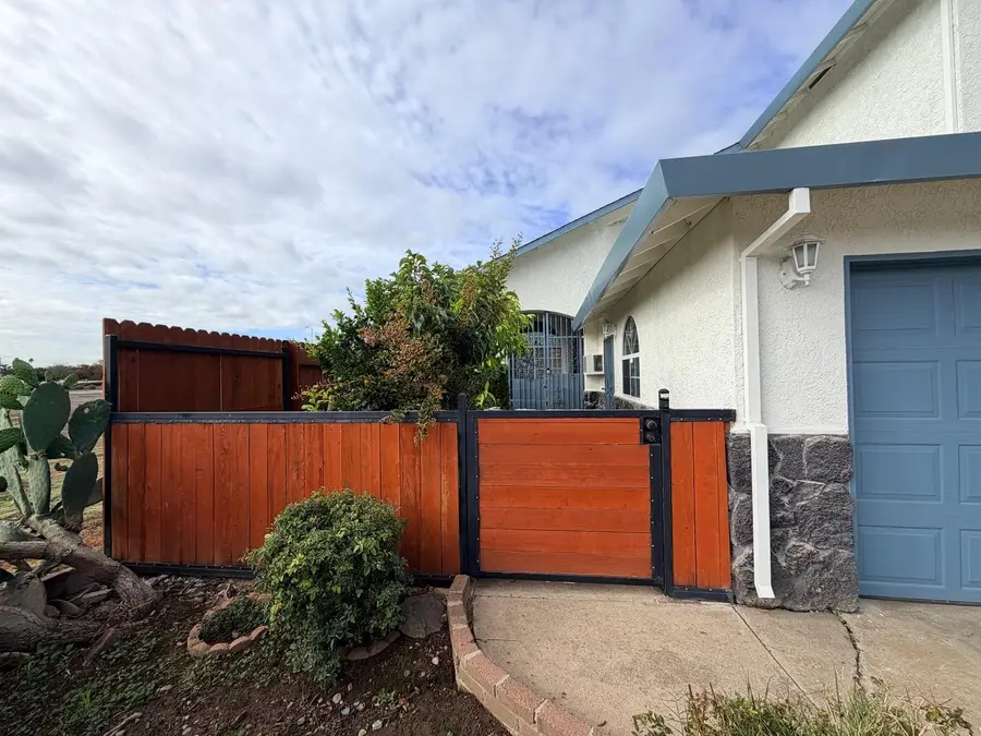 6346 25th Street, Sacramento, CA 95822 - Image #2