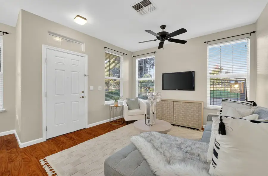 9504 Coney Island Circle, Elk Grove, CA 95758 - Image #3