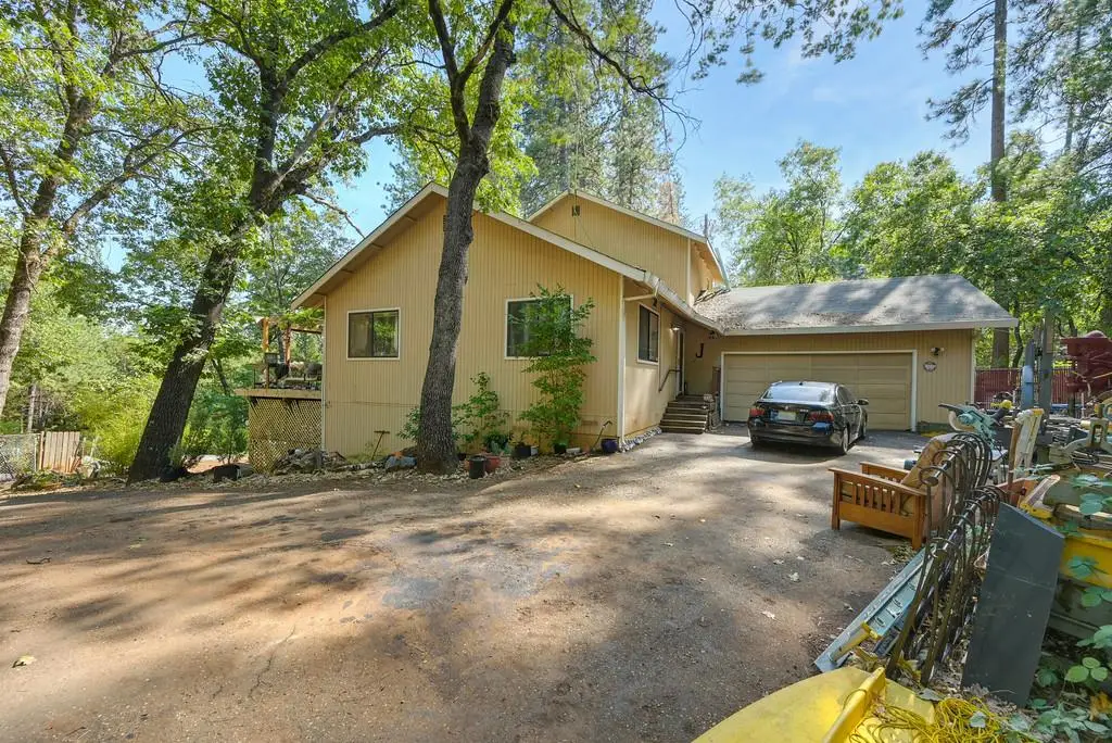 19170 Tiger Lily Lane, Grass Valley, CA 95945 - Image #1