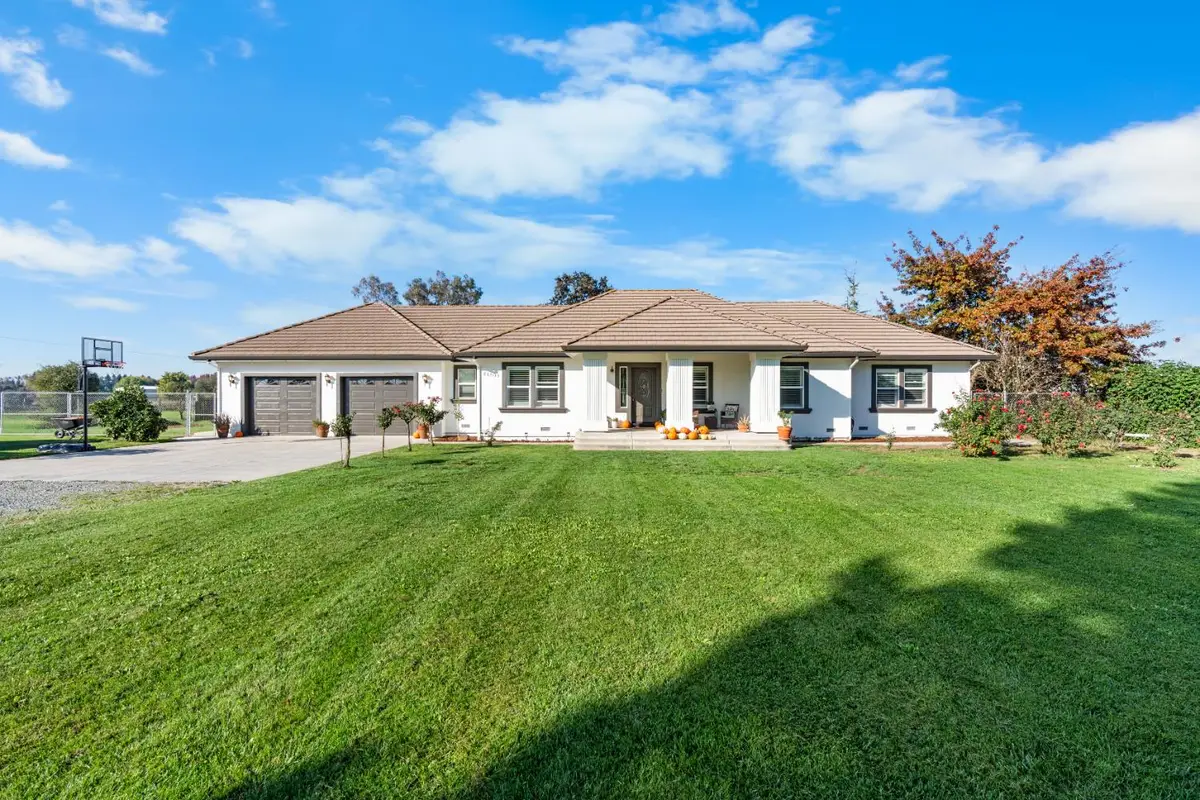 24803 Pearl Rd, Acampo, CA 95220 - Image #1