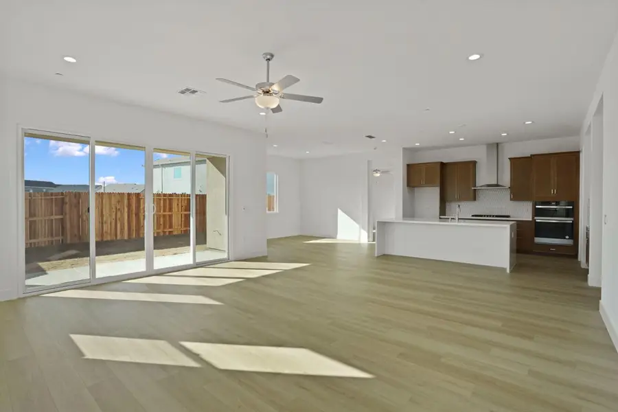 2299 Paramount Lane, Manteca, CA 95337 - Image #2