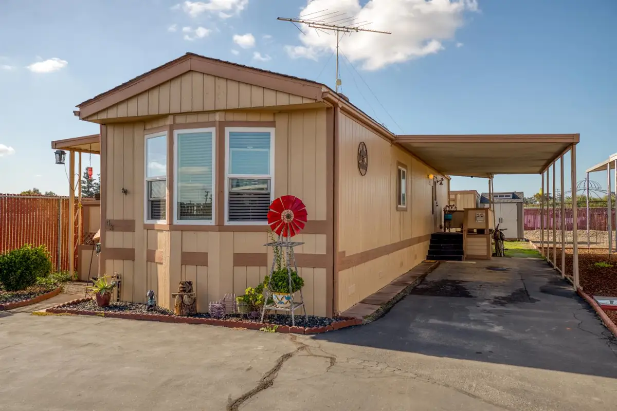 7341 Eleanor Rd #43, Oakdale, CA 95361 - Image #1