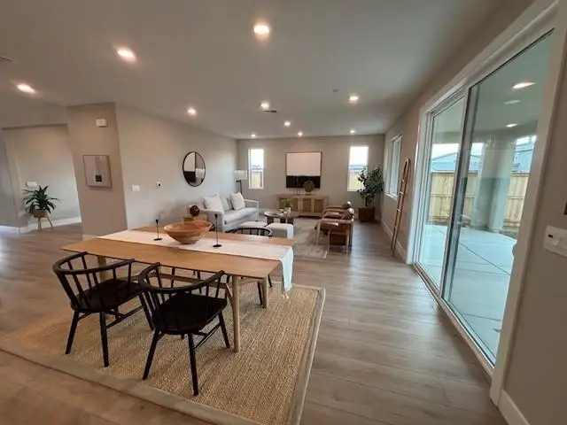 10354 Ducasse Way, Elk Grove, CA 95757 - Image #3