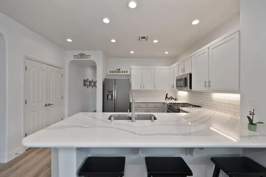 250 Pelican Bay Circle, Sacramento, CA 95835 - Image #3