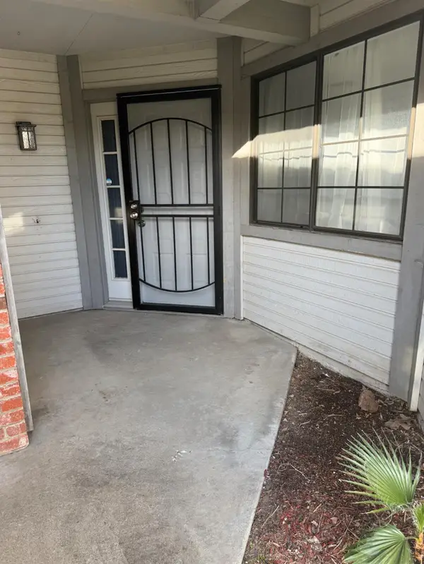 3927 Galbrath Dr, North Highlands, CA 95660