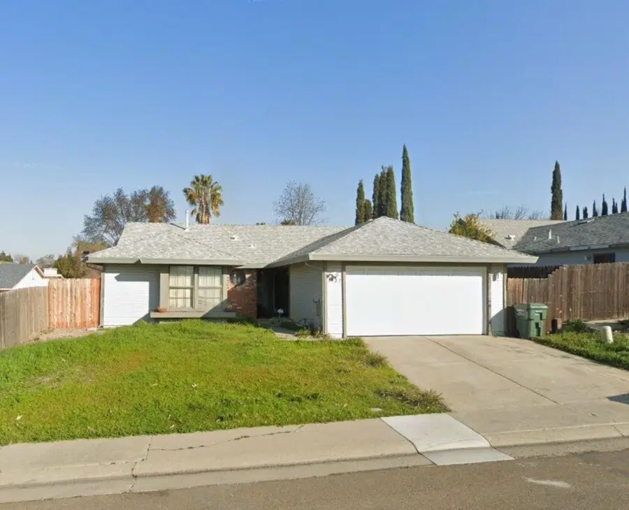3927 Galbrath Dr, North Highlands, CA 95660 - Image #2