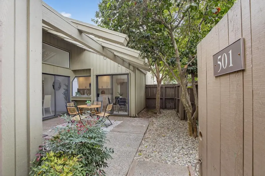 501 Dunbarton Circle, Sacramento, CA 95825 - Image #2