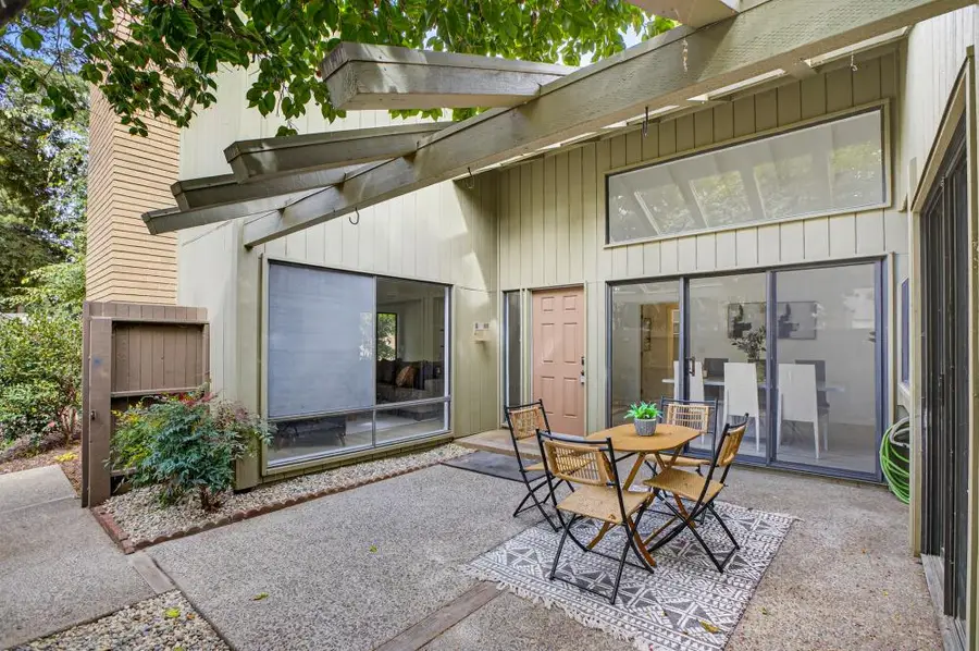 501 Dunbarton Circle, Sacramento, CA 95825 - Image #3