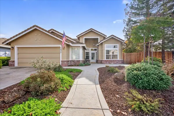 5025 Bradford Drive, Rocklin, CA 95765