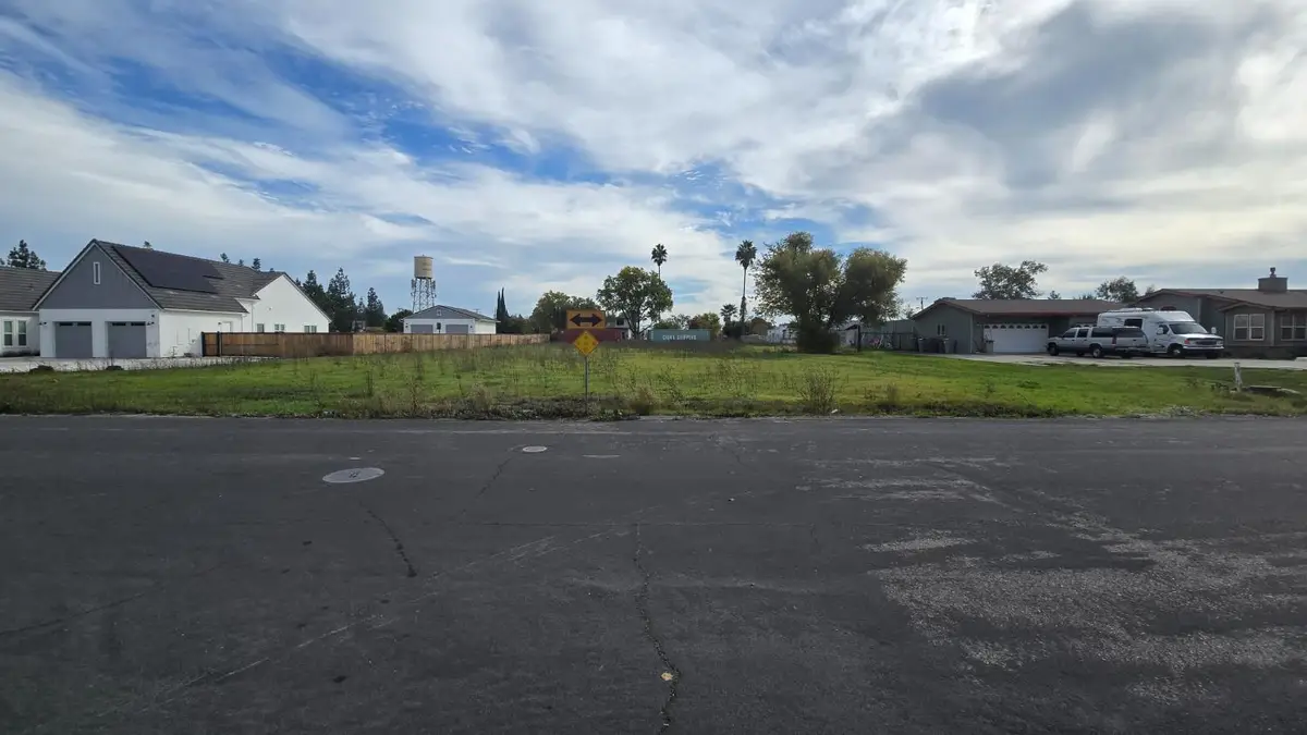 3155 Allan Ave, West Sacramento, CA 95691 - Image #1