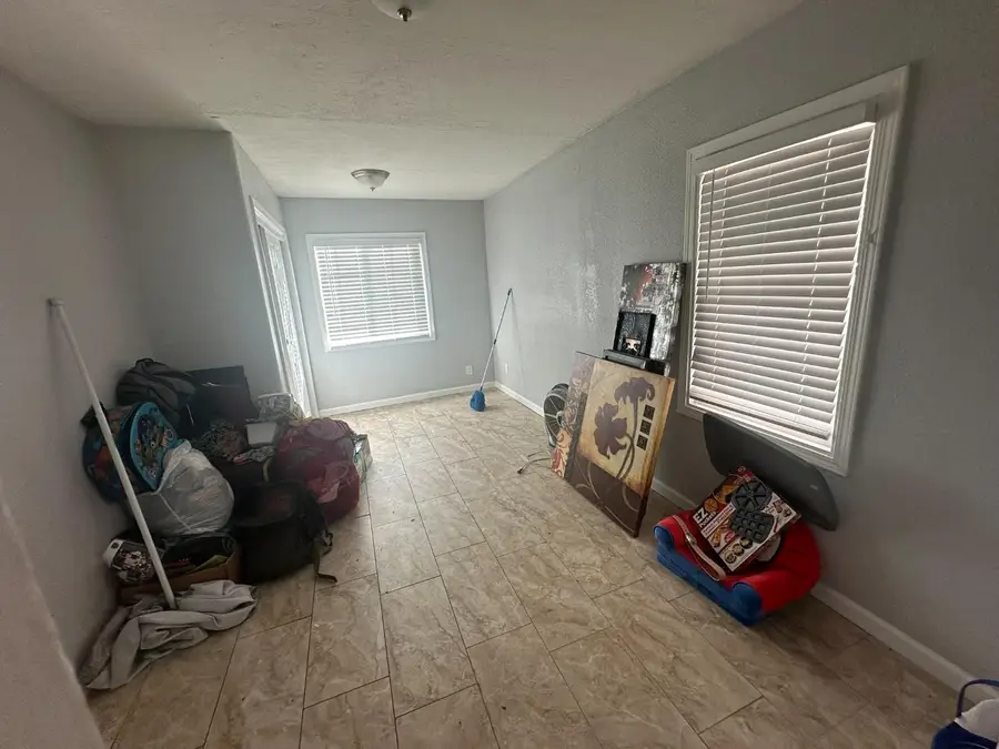 1015 W 10th Street, Merced, CA 95341 - Image #3