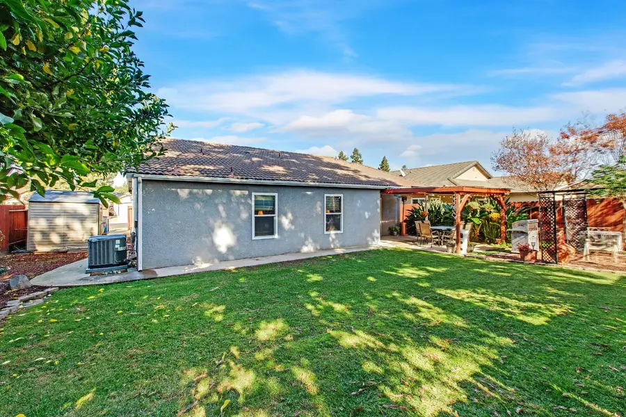 1513 Adriana Way, Escalon, CA 95320 - Image #2