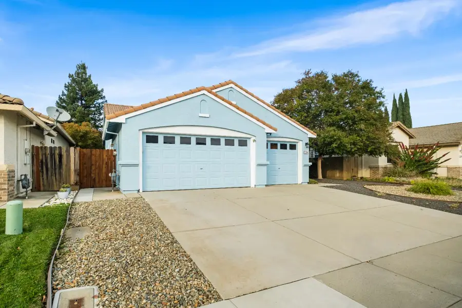 9244 Heathfield Way, Sacramento, CA 95829 - Image #2