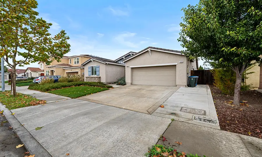 1616 Ranch Lane, Hollister, CA 95023 - Image #3