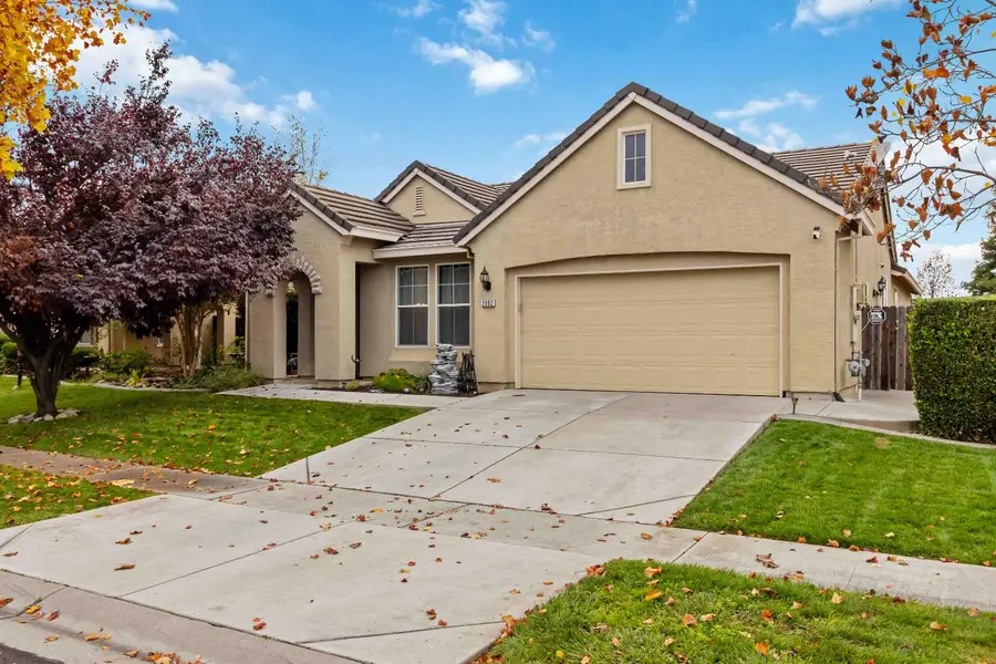 2092 Bidwell Bar Drive, Plumas Lake, CA 95961 - Image #2