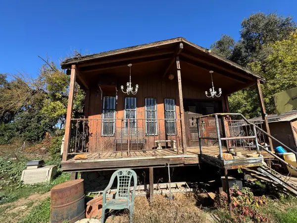 2547 Parkdale Drive, Modesto, CA 95358