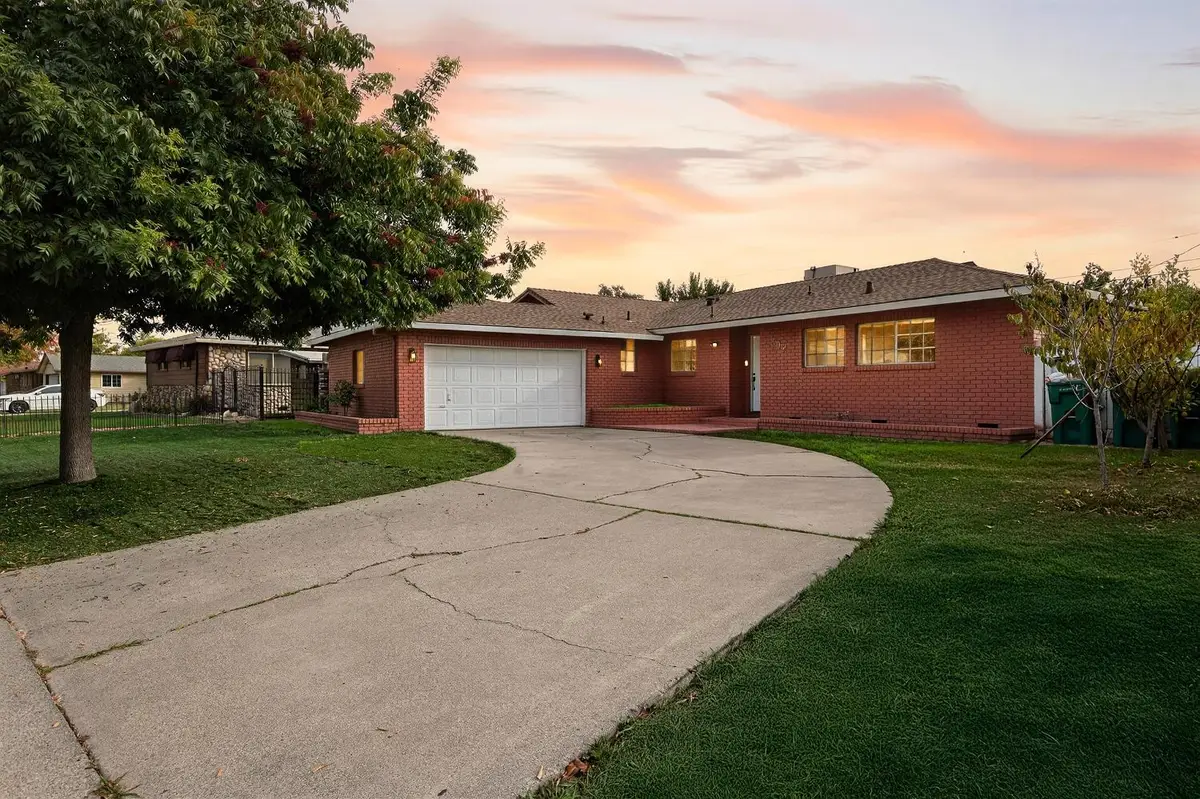 302 Pomona Avenue, Stockton, CA 95207 - Image #1
