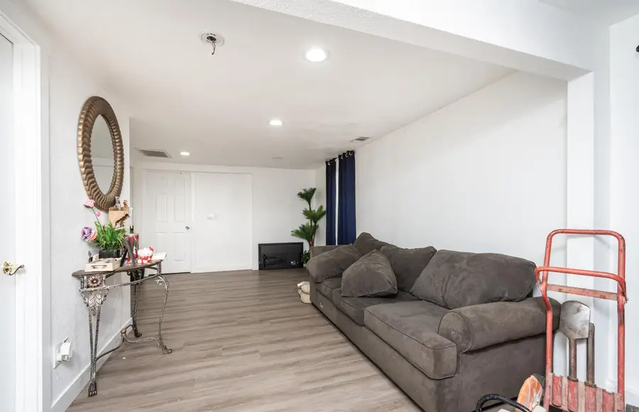 346 Silver Eagle Road, Sacramento, CA 95833 - Image #3