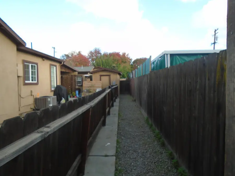 322 Johnson Street, Modesto, CA 95354 - Image #2