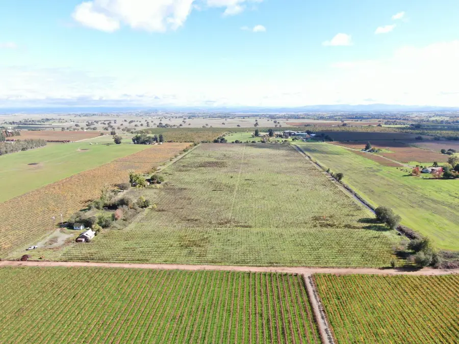 25839 N Mackville Road, Clements, CA 95227 - Image #2