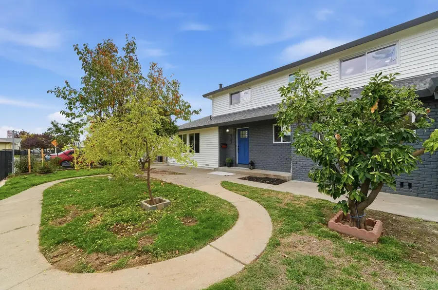 6787 9th Avenue, Sacramento, CA 95820 - Image #3