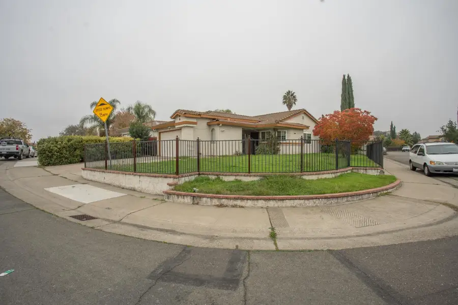 8069 Halkeep Way, Sacramento, CA 95823 - Image #2