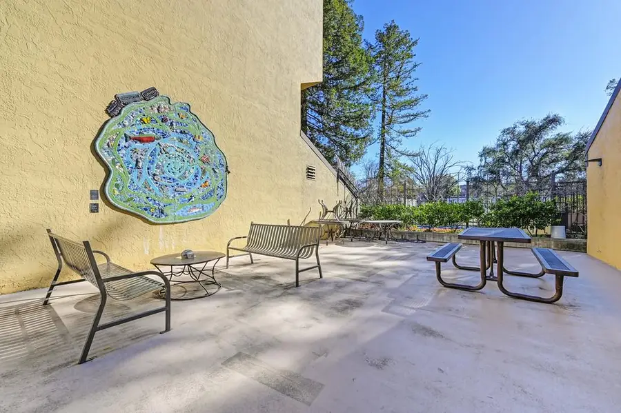 200 P #F16, Sacramento, CA 95814 - Image #3