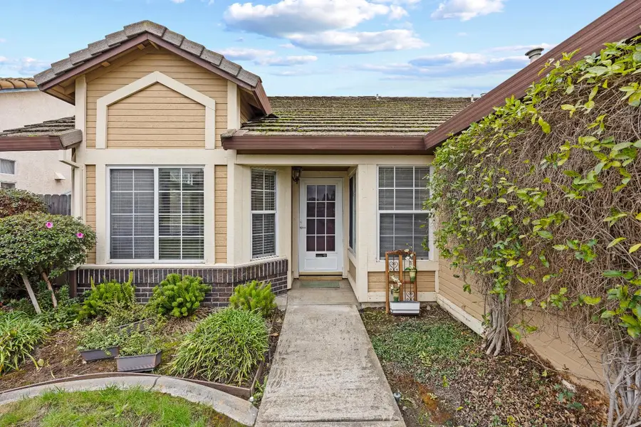 1209 Camino Capistrano, Roseville, CA 95747 - Image #2