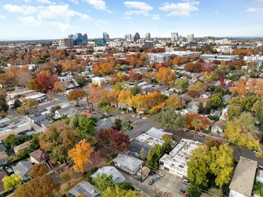 2215 17th Street, Sacramento, CA 95818 - Image #2