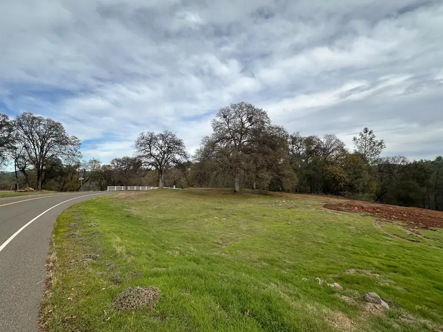 23003 Darkhorse Drive, Auburn, CA 95602 - Image #3