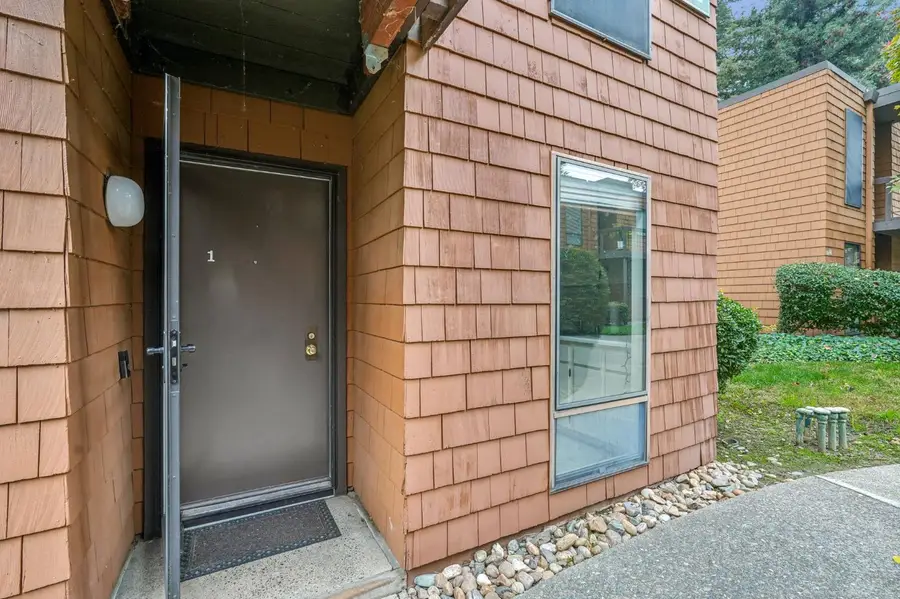 802 Woodside Ln East #1, Sacramento, CA 95825 - Image #2