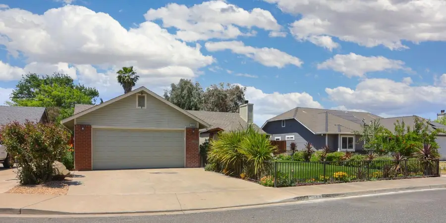 460 Senorita Court, Oakdale, CA 95361 - Image #2