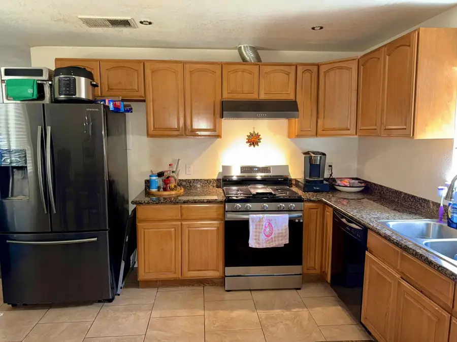 3078 Wiese Way, Sacramento, CA 95833 - Image #2