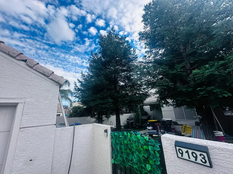 9193 E Laguna Way, Elk Grove, CA 95758 - Image #3