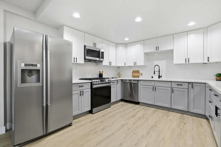 3261 Sandhurst Court, Cameron Park, CA 95682 - Image #2